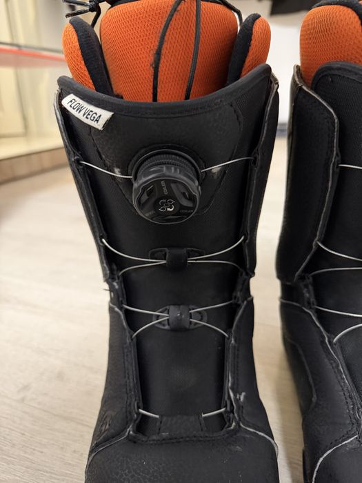 Boots Flow Vega Coiler Boa