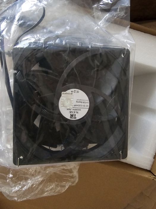 Продам кулер для процессора Thermalright Peerless Assassin 120 se