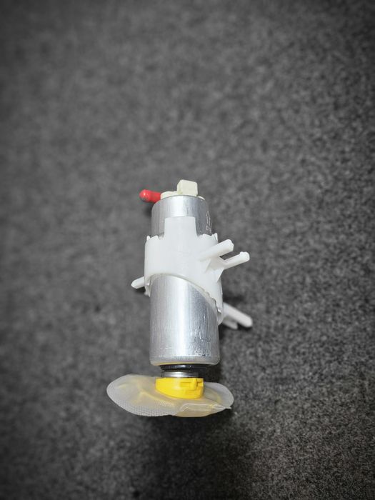 Бензонасос [топливный насос)