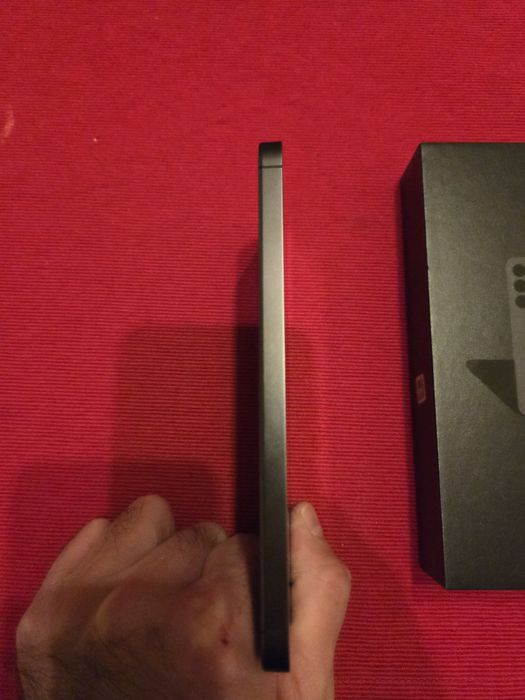 Продавам S24 Plus 256GB