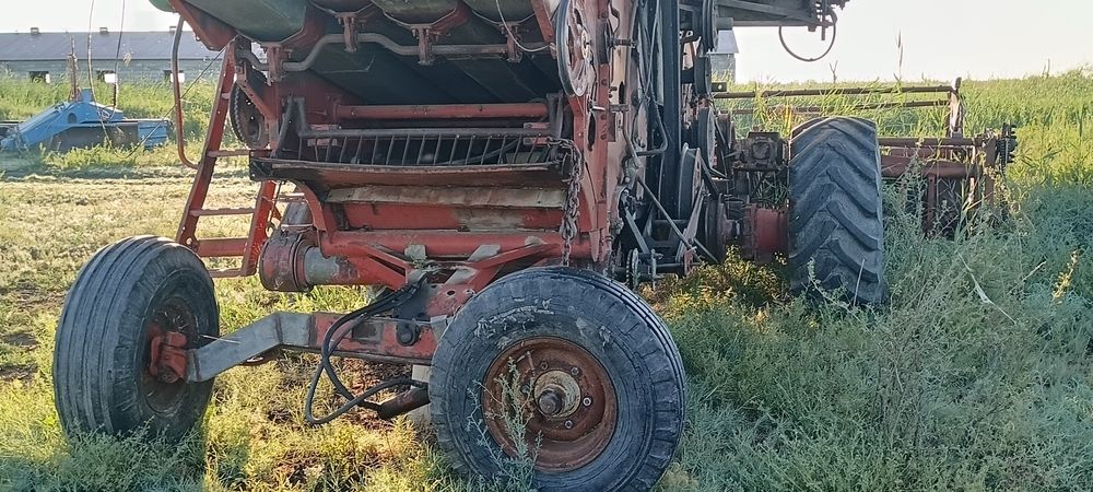 Комбайн нива енесей