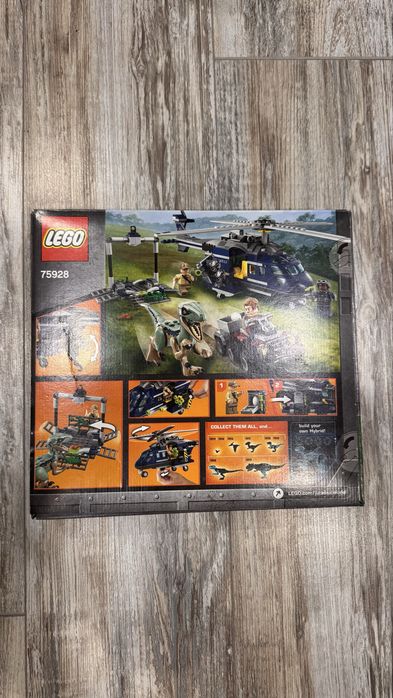 Запечатано Lego Jurassic World