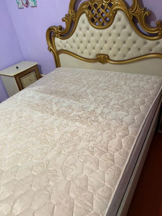 Спальный гарнитур в отличном состоянии!