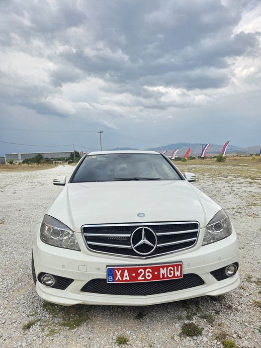Mercedes-Benz C200