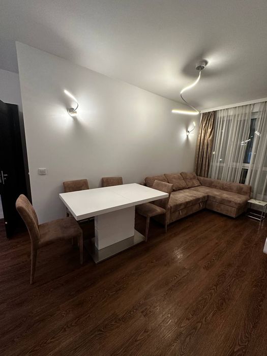 Дава се под наем Тристаен апартамент в с. Левски, Област Варна - 70 кв.м за 663 € - Снимка #2