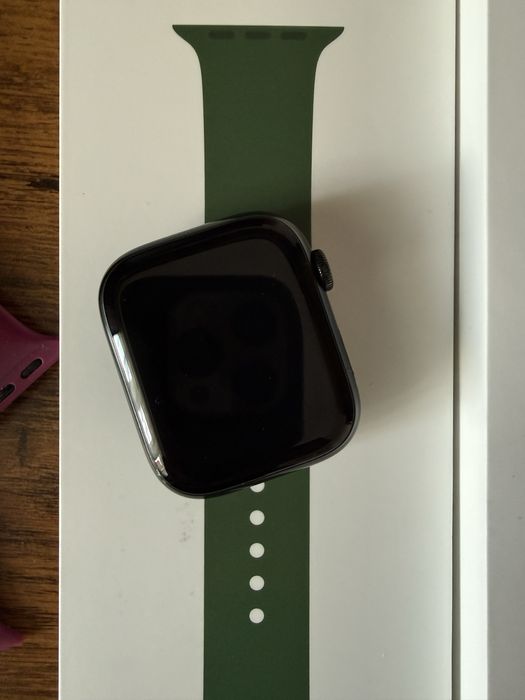 Aple wacth 7 серии