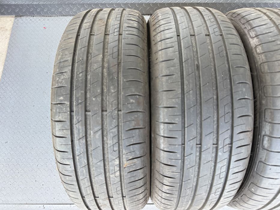 4бр. ОТЛИЧНИ Летни Гуми С Борд 215/55R/17 -GOODYEAR- DOT:1020- 6.6мм.+5.3мм. *120€ за 4бр.*