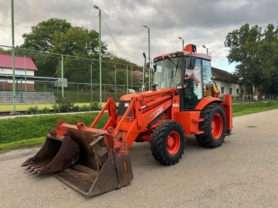 Buldoexcavator FAI Komatsu