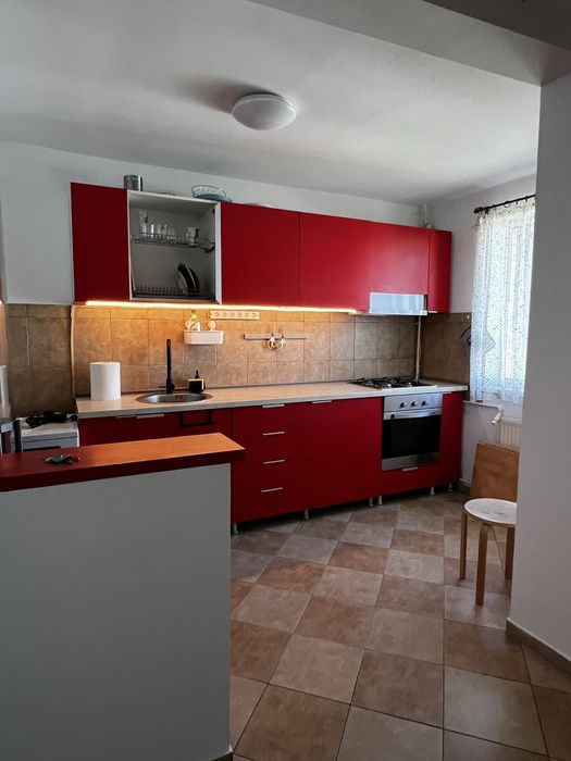Apartament 2 camere de închiriat – Sector 4, vizavi de metrou Tineretului – 550 €/lună