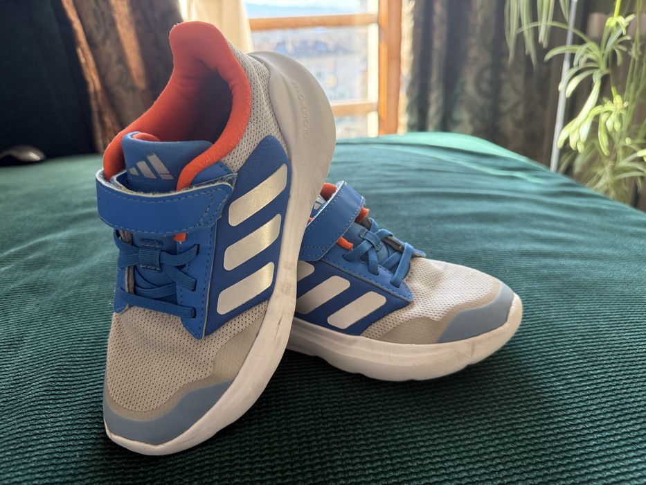 Маратонки Adidas