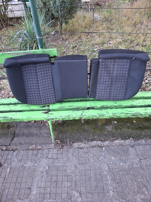 Задни седалки за рено меган комби 2006г