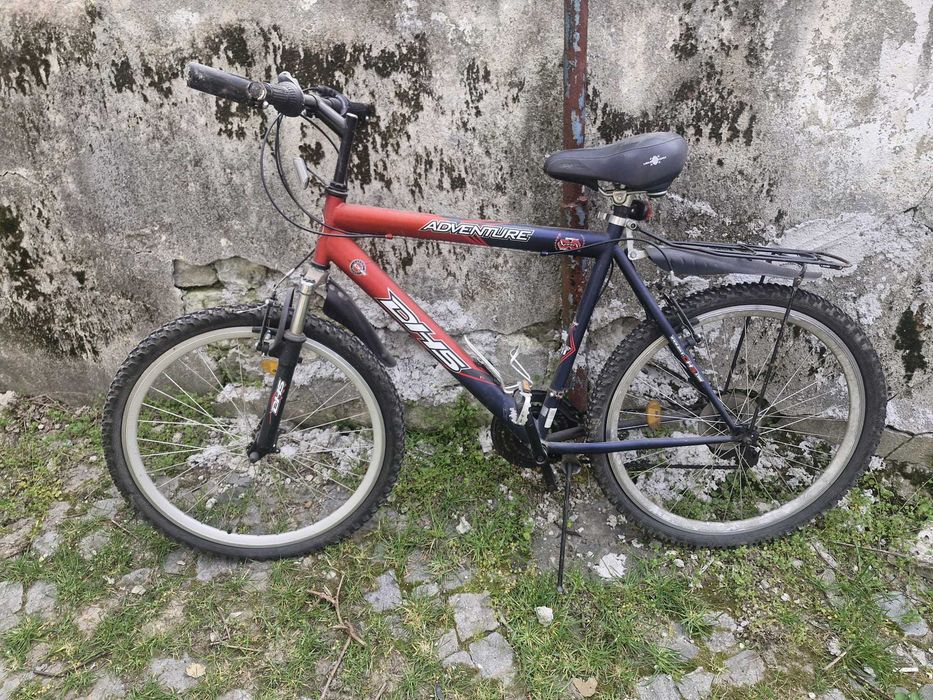 Vand bicicleta mountain bike DHS pentru adulti in stare buna