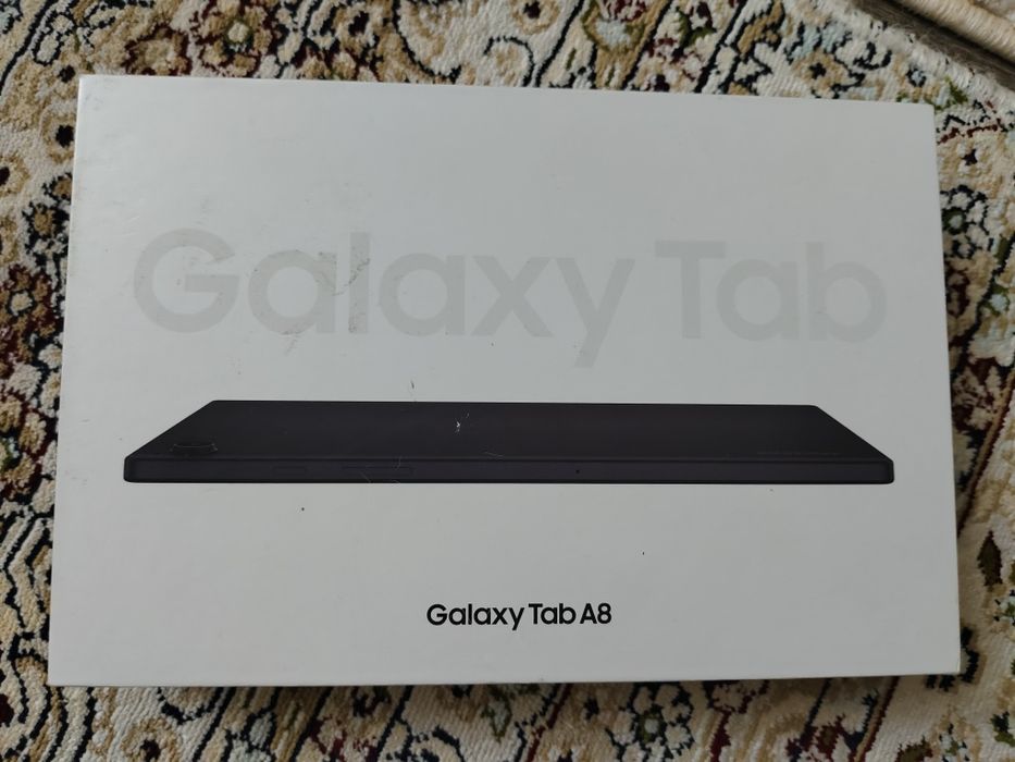 Продам планшет Самсунг tab a8 отличном состояние