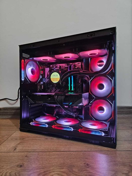 Calculator PC GAMING, AMD RYZEN 7 7800X3D, 32GB DDR5, RX 9070XT 16GB OC