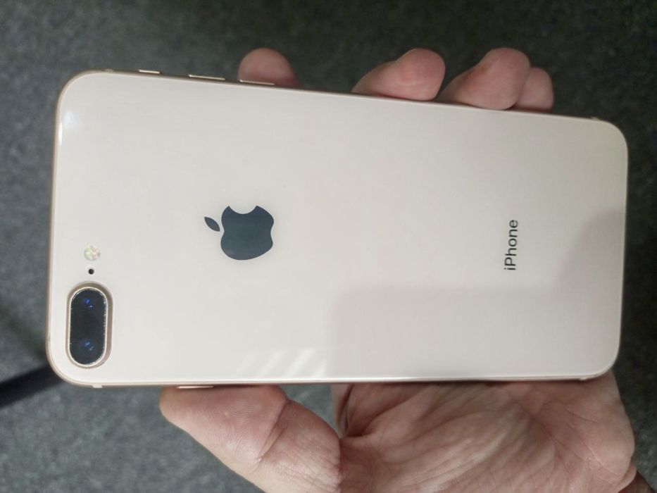 Iphone 8+ ideal srochna