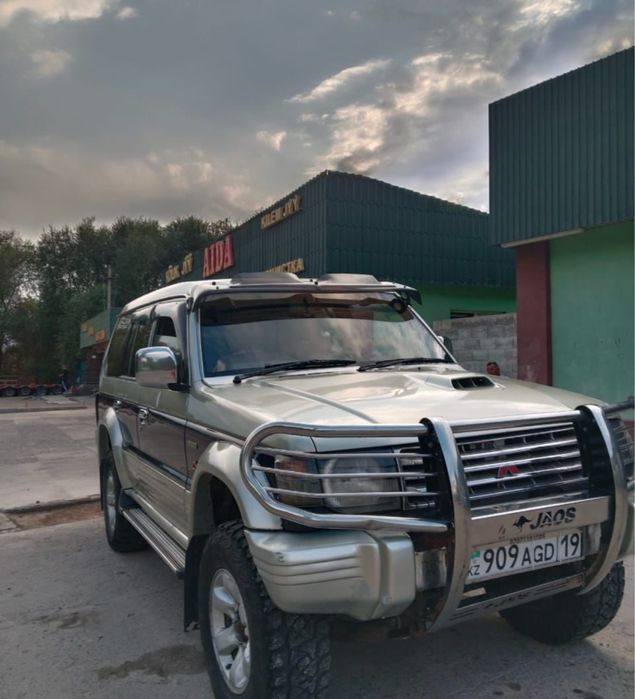 Mitsubishi Pajero