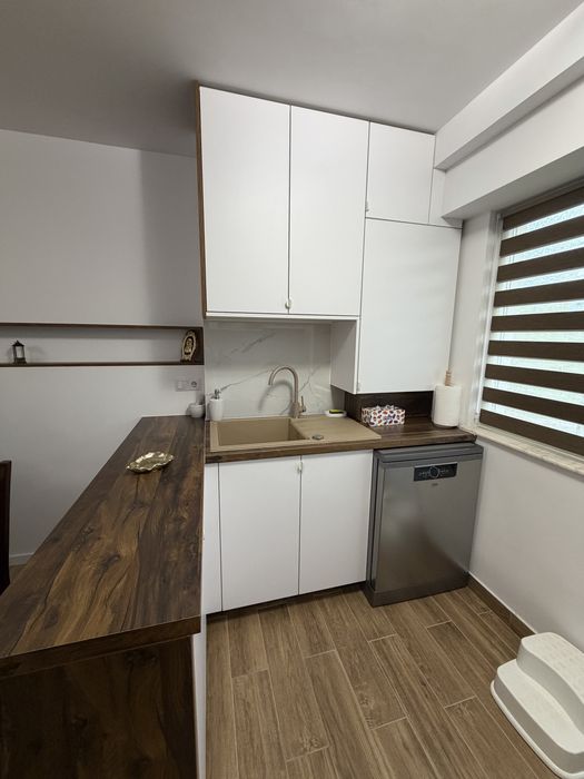 Vand apartament Republicii