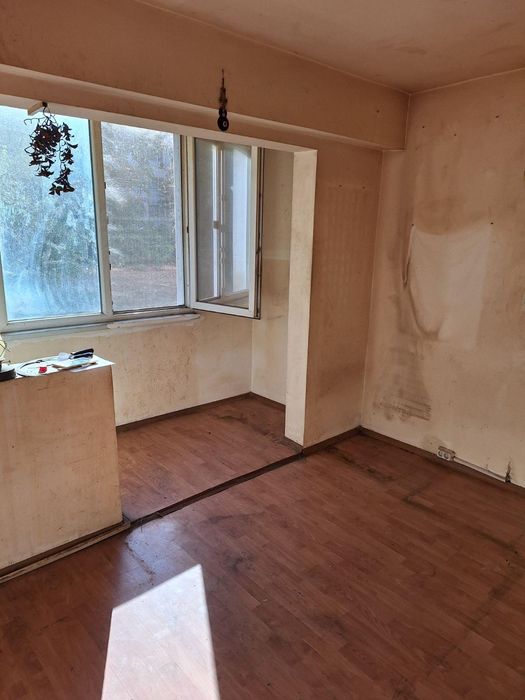 Продава се Едностаен апартамент в Бургас, Славейков - 41 кв.м за 1781 €/кв.м - Снимка #3