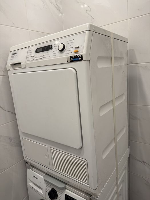 Сушилня миеле miele T8861WP