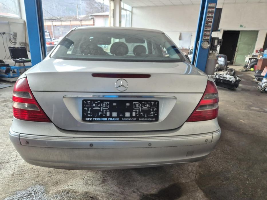 Mercedes W211  E220DI 150кс 646 Elegance ръчка седан НА ЧАСТИ!