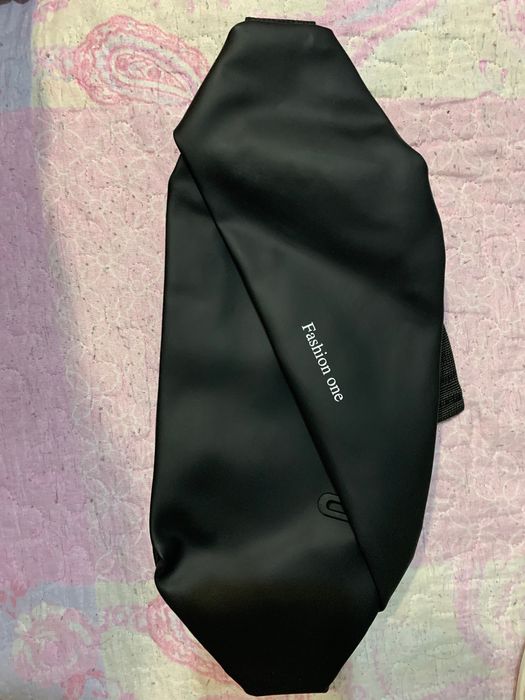 Продам сумку через плечо