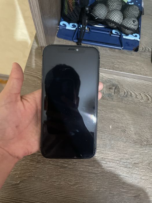 Продаеться Iphone 11 black