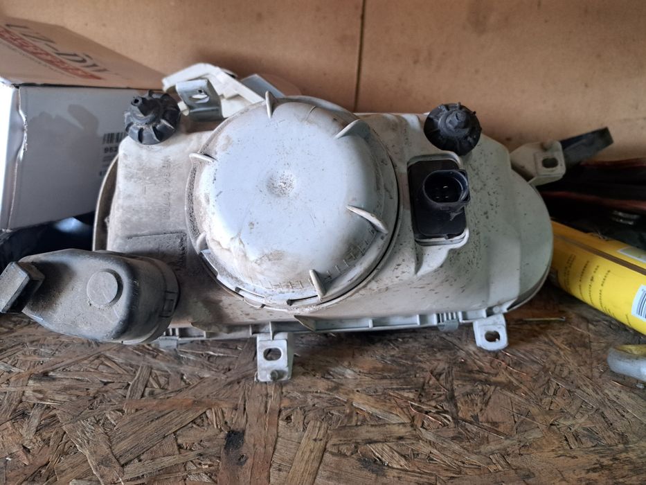 Продам фары гольф 3