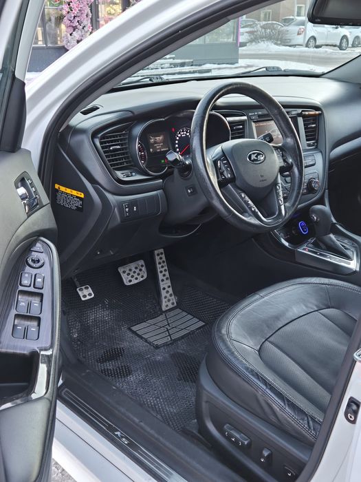 Дёшево ! KIA K5 отличный аппарат