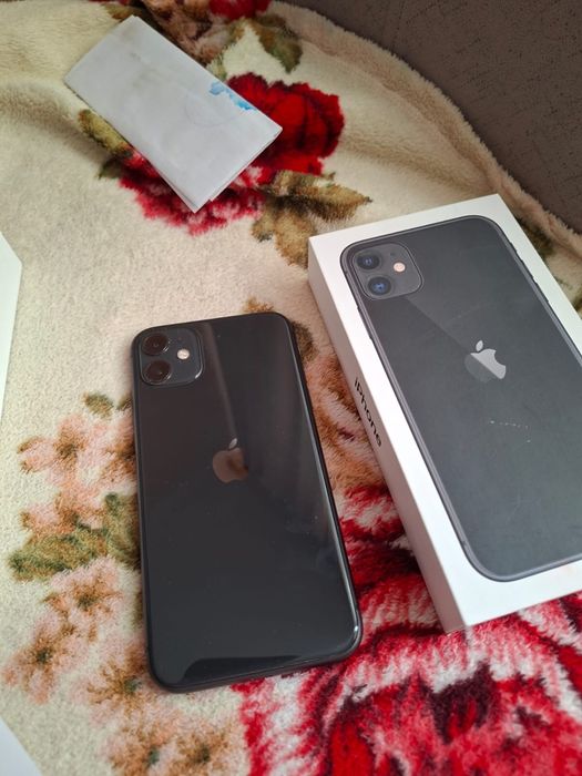 iPhone 11 с коробкой