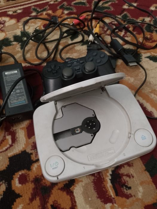 Сонй оне сотилади