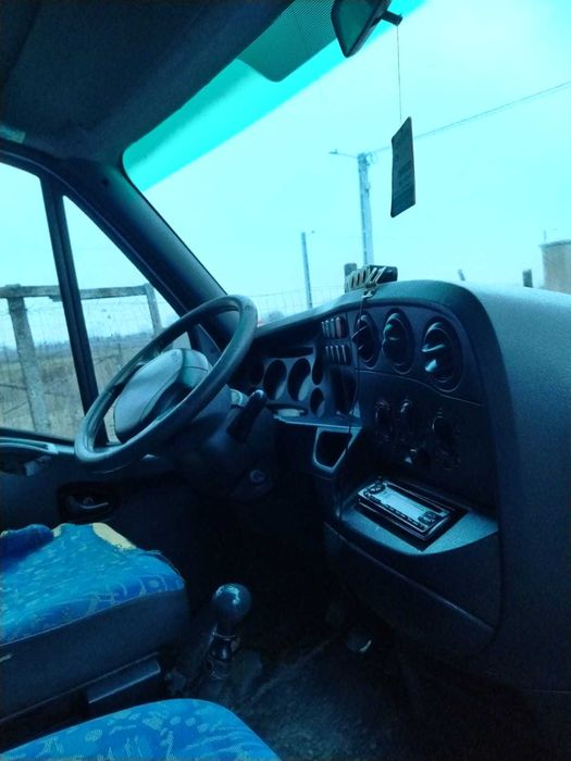 Vând Iveco daily
