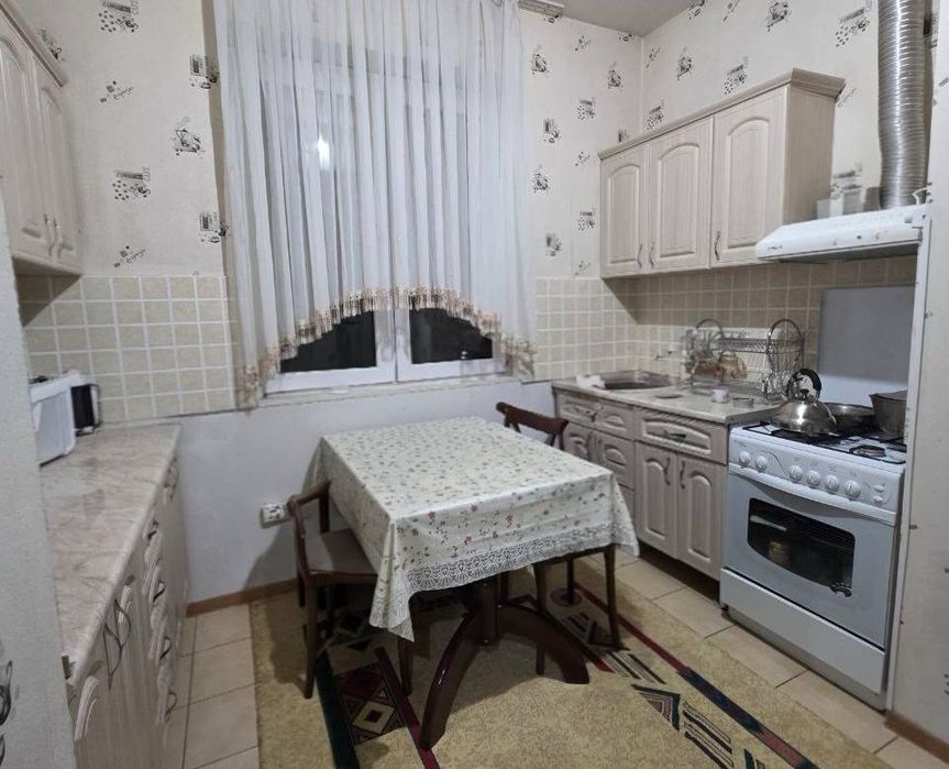 срочно квартира новомосковская