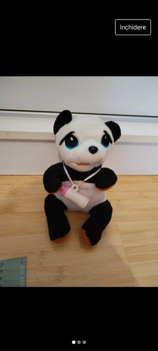 Ursuleț de pluș interactiv