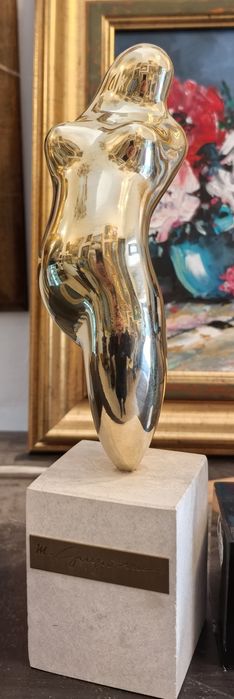 Vind statuie bronz guguianu