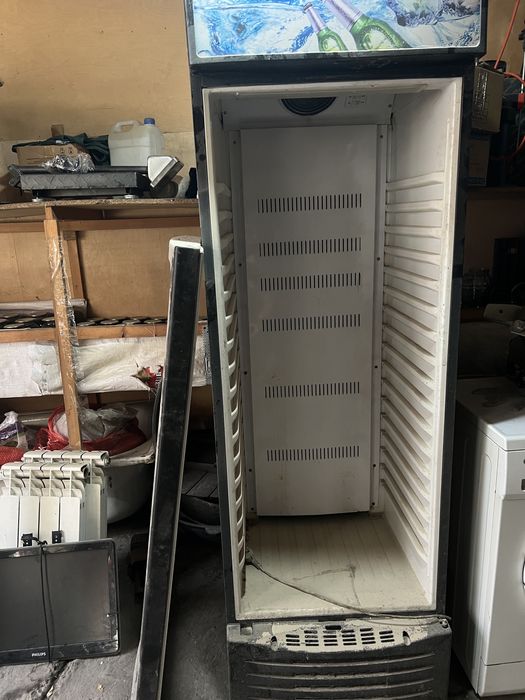 продается холодильник