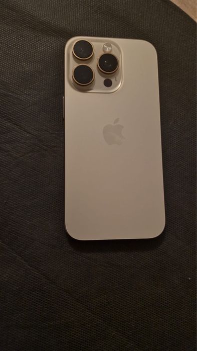 Iphone 16 pro ..