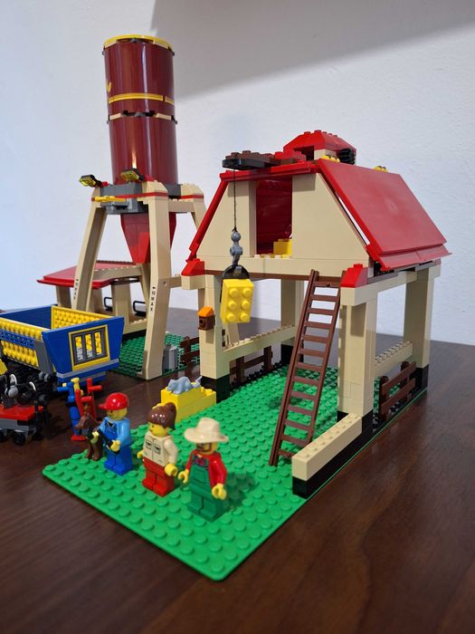 Lego 7637: Farm + 60287: Tractor