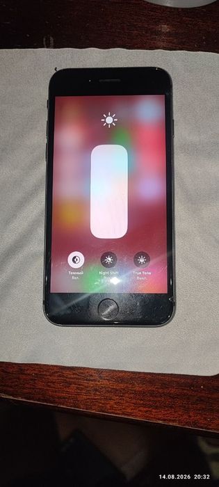 Iphone 8 sotiladi.