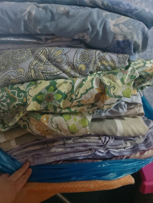 Отдам постельное белье 2х спалка