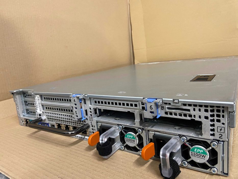 Dell R730xd 2*Xeon E5-2650v3, 32GB DDR4, 10.8TB HDD, BOSS-S1, TrueNAS