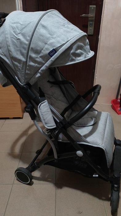 Carut pliabil tip troller
