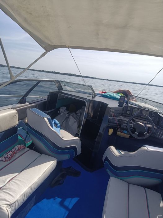 Barca Bayliner cobra 5.7