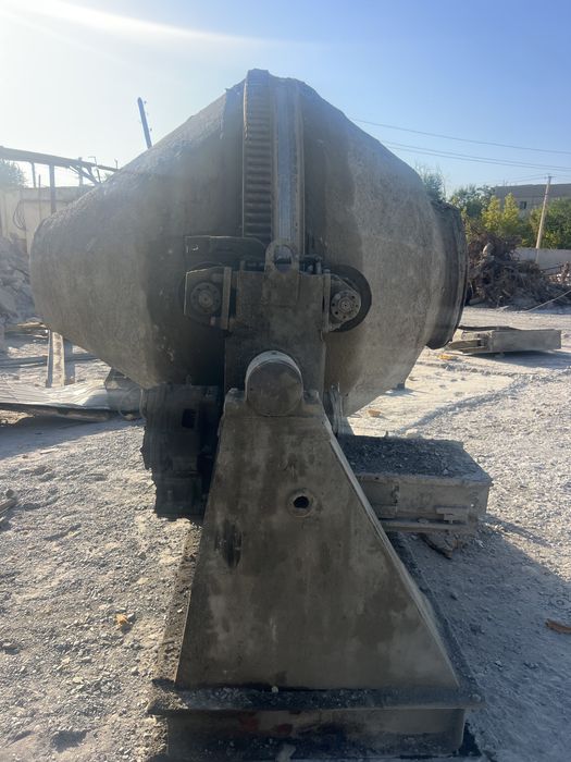 Бетомешалка , бетосместитель 1м3