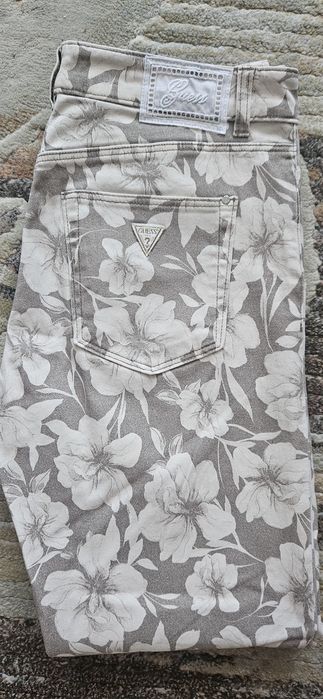 Оригинален панталон Guess