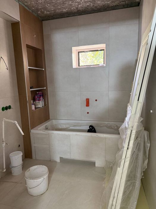 Кафельщик с большим стажем