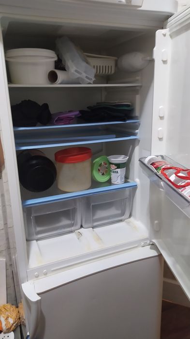 Продам холодильник