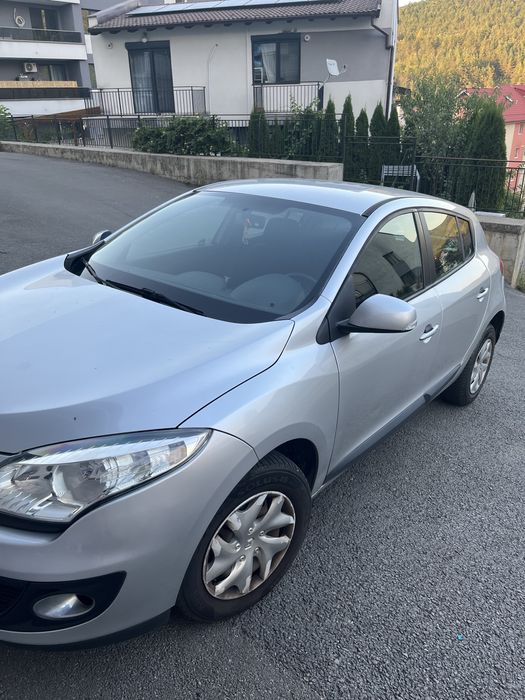 RENAULT Megane