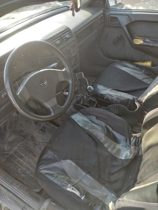 Опель вектра об. 2л на ходу