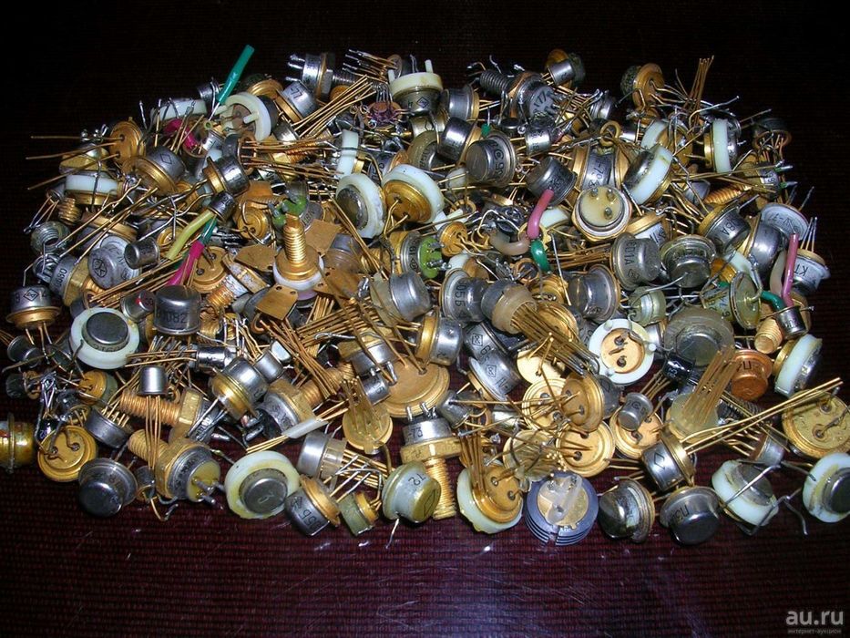 Прием платы и электронных радиодетали