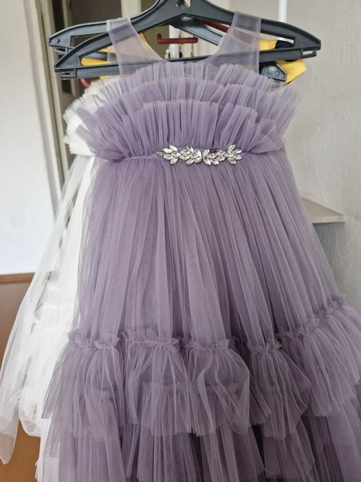 Продам платье для девочек